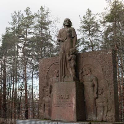 Punaisten muistomerkki Kalevankankaan hautausmaalla Tampereella.