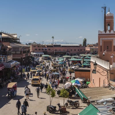 Jemaa el Fnaan aukio kuvattuna ylhäältä päin Marrakeshissa.