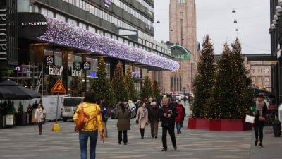 Julbelysningen i Helsingfors centrum.