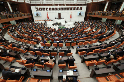 Bild inifrån Turkiets parlament. 