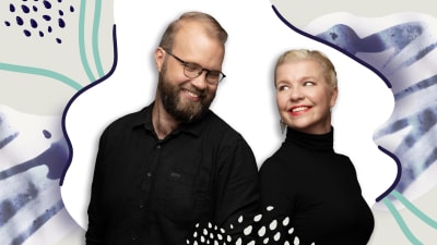 Toimittajat Pietari Kylmälä ja Anna Tulusto hymyilevinä.