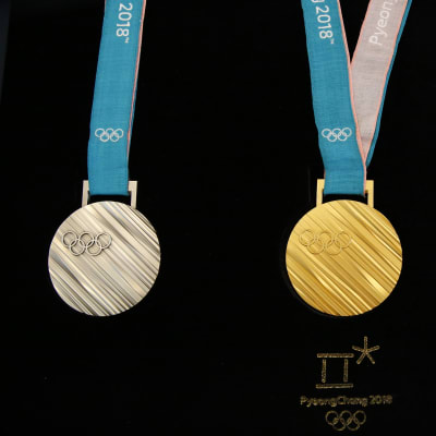 Vinterns OS-medaljer: silver, guld och brons.