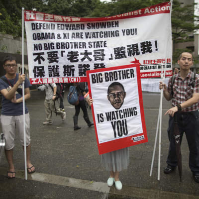 Demonstration för Edward Snowden i Hongkong.