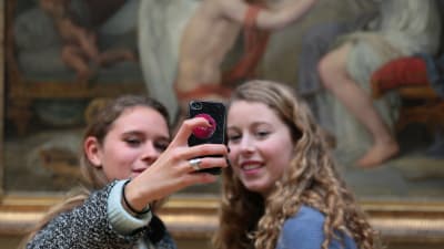 Selfietagning på Palais de Beaux-Arts de Lille.