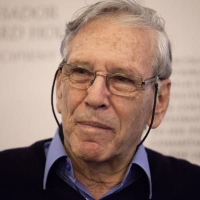 Israeliska författaren Amos Oz har vinsttippats i många år.