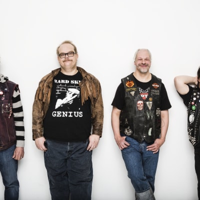 Bandet Pertti Kurikan nimipäivät.