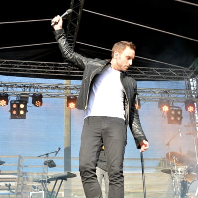 Måns Zelmerlöw på Norrvalla sommarfest i Vörå 2.7 2015