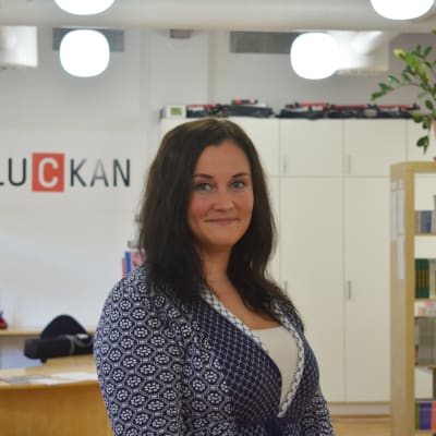 Jannike Rosenholm i Luckans lokaler i Åbo den 10.10.2022.