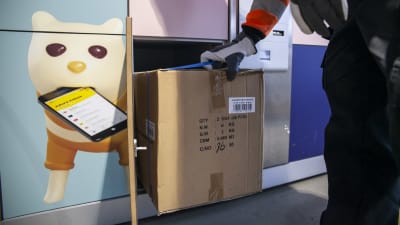 Postin pakettiautomaatti Kuopion Pitkälahden ACB -asemalla