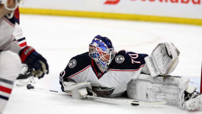 Joonas Korpisalo vaktar målet i Columbus Blue Jackets i NHL.