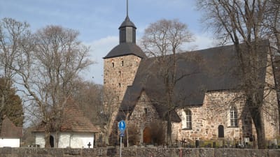Korpo medeltida kyrka och begravningsplats
