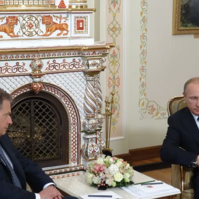 Presidenterna Niinistö och Putin i Novo-Ogarjovo.