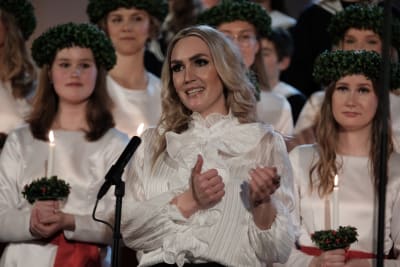 Luciakörens dirigent Jannike Sandström.