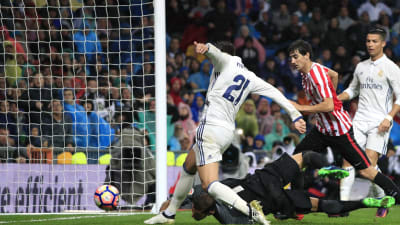 Alvaro Morata petar in 2-1 mot Atletic Bilbao.