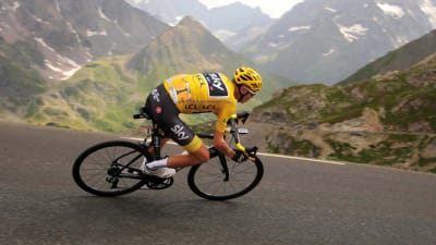 Chris Froome på en etapp av Tour de France 2017.
