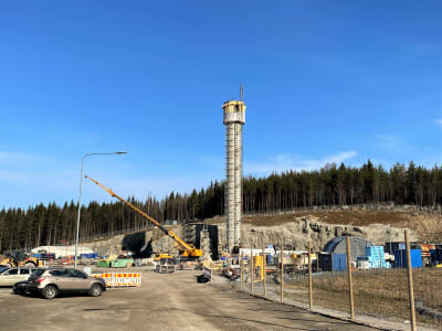 Bygget av Sulkavuori centralreningsverk dem 19 april 2021. 