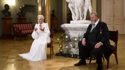 Seela Sella och Esko Salminen på Presidentslottet, självständighetsdagen 2020.