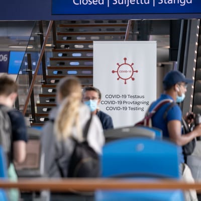 Coronatestningsstation på Helsingfors-Vanda flygplats, 11.8.2020.