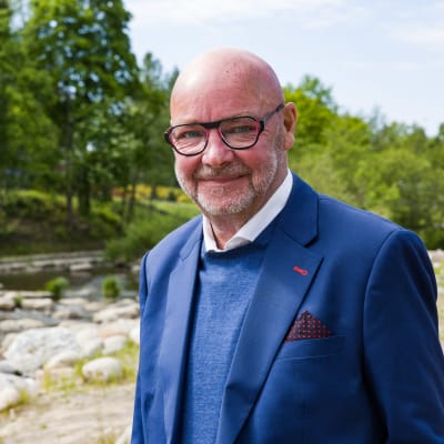 Henkilökuvassa Lasse Norres, Vantaan kaupunginvaltuutettu, viihde- ja viestintäalan yrittäjä.