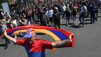 Demonstrationer mot Armeniens ledning i huvudstaden Jerevan.