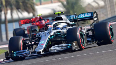 Valtteri Bottas i en formel 1-bil.