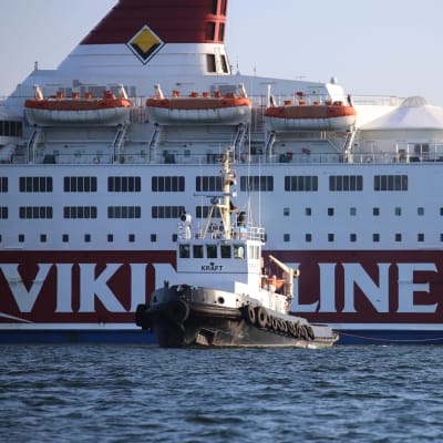 M/S Amorellan siirto Järsön saaren edustalla 23.9.2020.