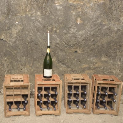 Bolaget Champagne Charles Heidsieck lagrar champagne i Tytyri gruva.