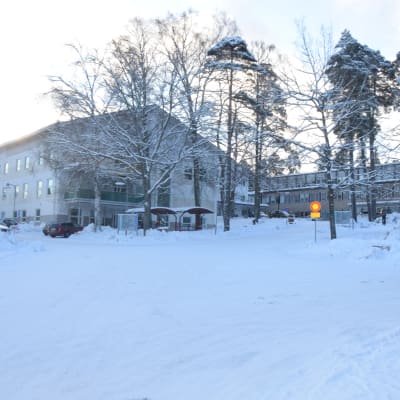 Raseborgs sjukhus en vacker vinterdag.