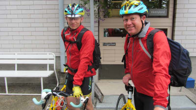 Alexander Påhls och Peter Lüttge ska cykla till Paris.