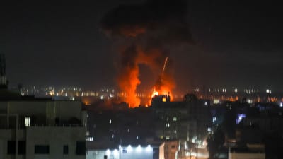 Explosioner över Gaza City natten till onsdagen. Det har inte rappoterats om några dödsoffer för nattens flyganfall. 