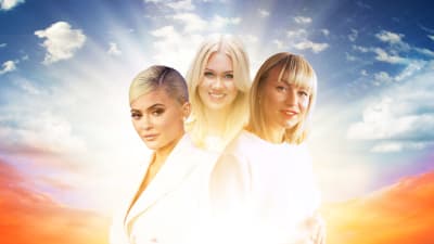 Kylie Jenner, Isabella Löwengrip och Sara Vanninen mot en himmelsbakgrund