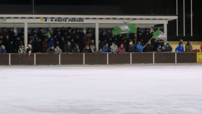 Också Veiteräs hejarklack var på plats i Borgå 17.2.2016
