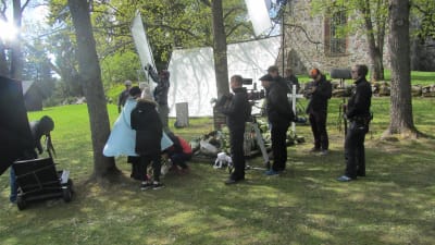 Filmen Klassträffen 2 spelas delvis in vid Sibbo gamla gråstenskyrka