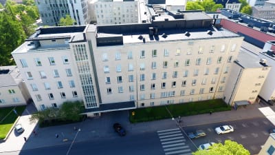 Ett flygfoto av Kvinnokliniken i Helsingfors. 
