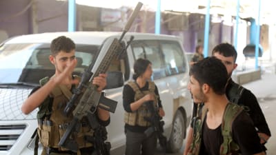 Den kurddominerade SDF milisen har stärkt Ras al-Ayns försvar med nya milismän och -kvinnor som har anlänt från söder