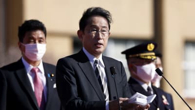 Japans premiärminister Fumio Kishida höll ett tal till soldater i Tokyo den 27 november.