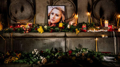 Ljus och porträtt på den mördade journalisten Viktoria Marinova