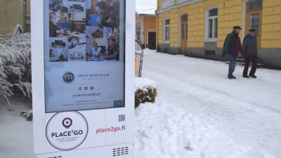 digital skylt i gatubilden