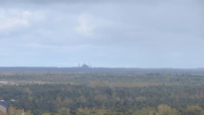 Koverhars stålverk syns vid horisonten från Hangös vattentorn.