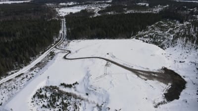 Flygfoto av Öjens jorddeponi.