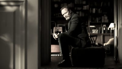 Lars Mikkelsen från TV-serien Herrens väg.