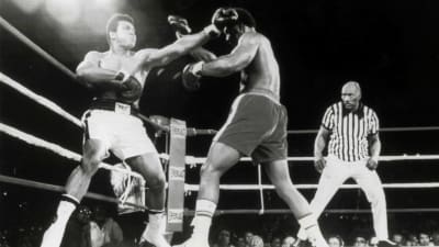 Muhammad Ali (t.v.) boxas mot George Foreman år 1970.