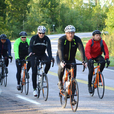 Tour de Östnyland 2017 på Gäddragsvägen i Borgå.
