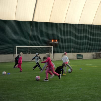 VPS' fotbollsdag för förskolebarn i Vasa.