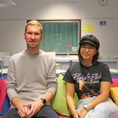 Barnträdgårdslärarstuderande Kristian Svensson och Linnea Holm.