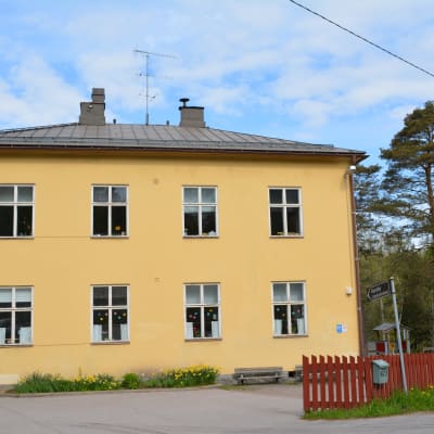 Karuby skola i Kyrkslätt