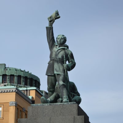 Frihetsstatyn på Vasa torg.