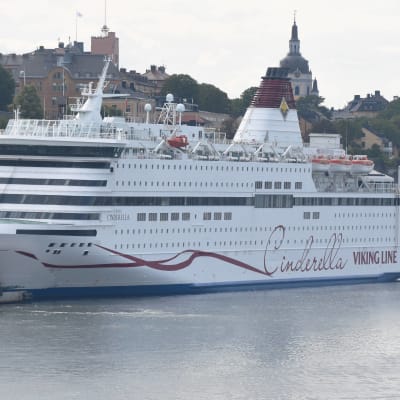 Viking Lines fartyg Cinderella.