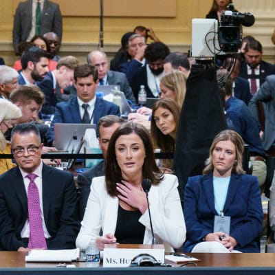 Cassidy Hutchinson vittnar inför kongressen