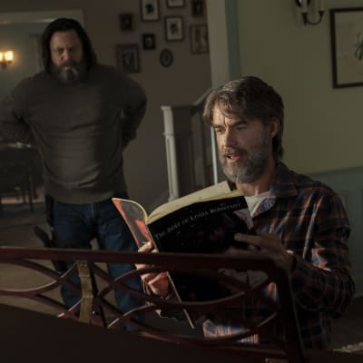 Bill (Nick Offerman) ja Frank (Murray Bartlett) The Last of Us -tv-sarjassa.